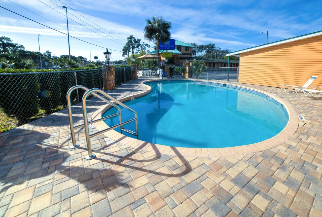 River Side Inn New Port Richey Esterno foto